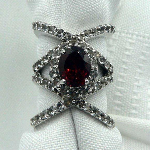 Sz 5 Genuine Mozambique Garnet Ring NWOT - Picture 1 of 5